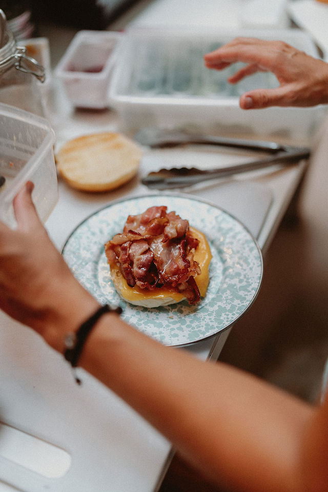 Un plat gourmand servi au Kafé
